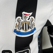 NEWCASTLE 2023–2024 HEMMATRÖJA