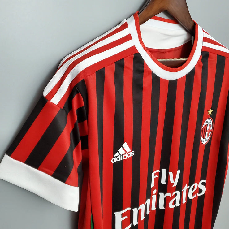 AC MILAN 2011–2012 HEMMATRÖJA