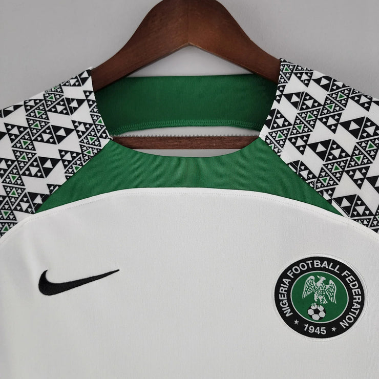 Nigeria 2022 BORTATRÖJA