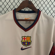 BARCELONA 1998–1999 BORTATRÖJA